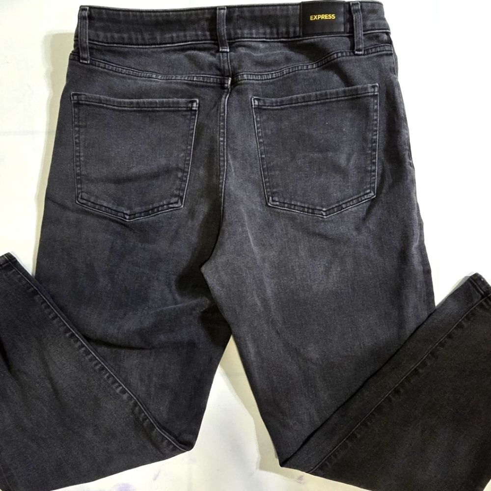 Express Black Boyfriend Mid Rise Jeans. Size 10